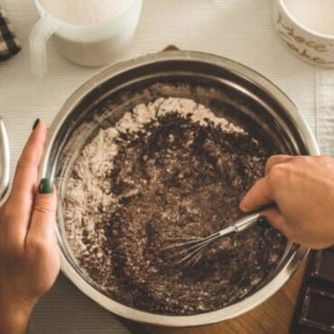 <strong>THE BEST BROWNIES FOR EVERY OCCASION: WEDDINGS, PARTIES, AND MORE</strong>